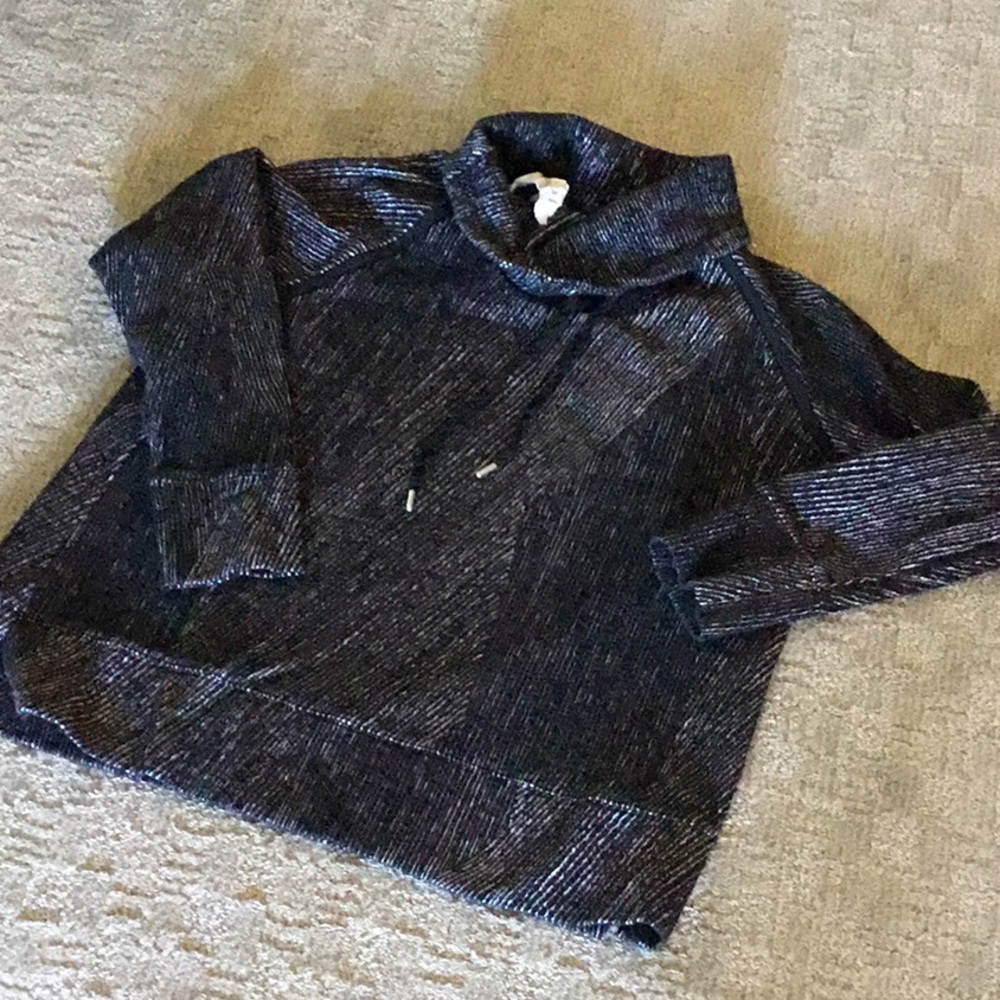 Kirkland pullover size XXL